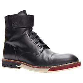 Louis Vuitton-Louis Vuitton Sword leather LV logo hiking lace up boots-Black