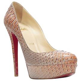 Christian Louboutin-Pompe à plateforme en cuir écaillé Bianca de Christian Louboutin-Orange