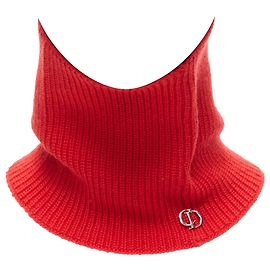 Christian Dior wool CD logo charm ribbed neck warmer collar Red
