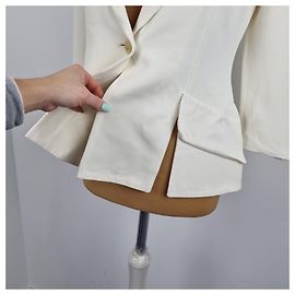 Veste Blazer / Costume Femme MOSCHINO Vintage - Taille S - Crème/Ivoire - Laine - Occasion Chic
