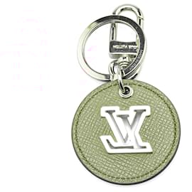 Louis Vuitton-Louis Vuitton Silver LV Circle Eyelet Key Chain-Silvery,Red