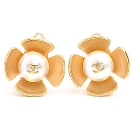 Chanel-Chanel GP Coco Mark Flower Design Earrings 96P-Golden