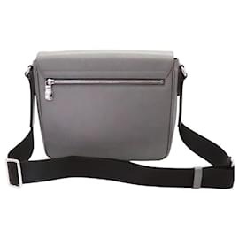 Louis Vuitton-Louis Vuitton Taiga District PM NV3 Messenger Bag-Other