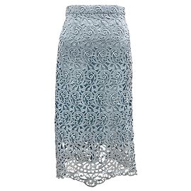 Falda midi lápiz bordada de encaje azul polvo de Burberry Azul