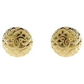 Pendientes de clip Matelassé Coco Mark de Chanel Otro