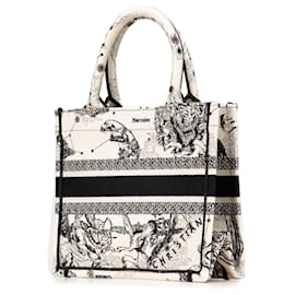 Dior-Dior White Small Canvas Embroidered Zodiac Toile De Jouy Book Tote-White