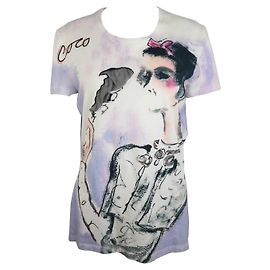 Camiseta estampada com o logo da Chanel Coco Chanel - Usada Multicor