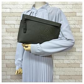 Loewe-Loewe Green Leather Clutch Bag-Green