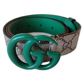 GUCCI REVERSIBLE GG MARMONT BELT. Beige