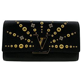 Louis Vuitton Capucines Long Wallet Black