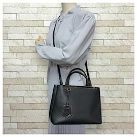 Fendi-Fendi Petit Toujour Shoulder Bag-Black