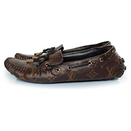 Louis Vuitton-Louis Vuitton, Gloria flat loafers in monogram-Brown