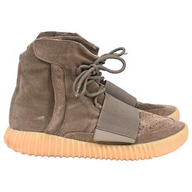 Yeezy Boost 750 Chocolate Sneakers in Brown Suede Brown