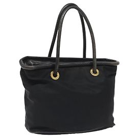 Céline Borsa a spalla CELINE in nylon nero Auth 101065 Nero
