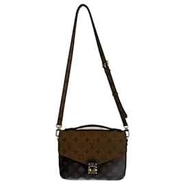 Louis Vuitton-Métis reverse-Light brown