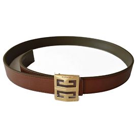 CEINTURE EN CUIR RÉVERSIBLE GIVENCHY. Beige