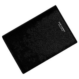 Capa de passaporte Yves Saint Laurent Preto