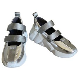 Space kick Jane White - Silver United Nude Sneakers with Strap Size 38 New Silvery White Grey