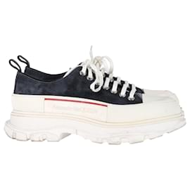 Alexander Mcqueen- Alexander Mcqueen Tread Slick Sneakers in Black Suede-Black