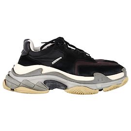 Baskets Balenciaga Triple S en daim noir Noir