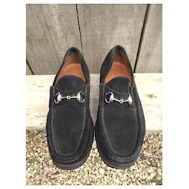 Gucci-Sapatos Loafers Slip Ons-Preto
