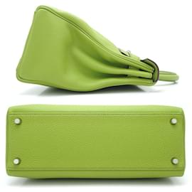 Hermès-Sac à main Hermes Kelly 32 en vert anis-Autre