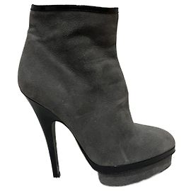 Yves Saint Laurent YSL soft grey and black kid suede boots Black Grey