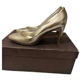 Louis Vuitton-Heels-Silvery