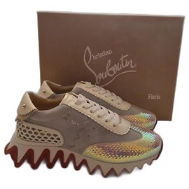 Baskets Christian Louboutin Loubishark Blanches en Toile Blanc