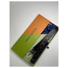 Louis Vuitton-LOUIS VUITTON Belts T.cm 95 Leather-Black