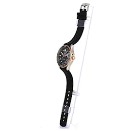 Omega-Omega Seamaster-Black