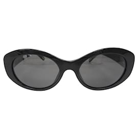 Fendi-Fendi FS 5147 Monogram Logo Black Sunglasses-Black