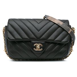 Chanel Mini Rectangular Negro Chevron de Cordero con Cadena alrededor de la Solapa Negro