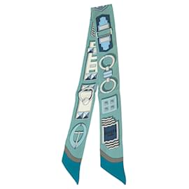 Hermès-Hermès Blue Carre en Boucles Silk Twilly Scarf-Blue