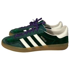 Gucci-Adidas x Gucci Gazelle Sneakers in Green Suede-White,Cream