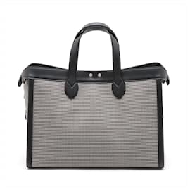 Fendi-Fendi Peekaboo ISeeU Forty8 Shoulder Bag-Black