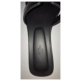 Hermès-Hermès Oran Sandals-Black