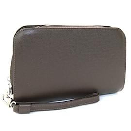 Louis Vuitton-Louis Vuitton Taiga Baikal Clutch Bag-Brown
