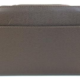 Louis Vuitton-Louis Vuitton Taiga Baikal Clutch Bag-Brown
