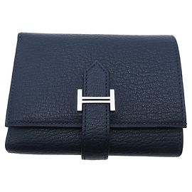 Hermès Damen Tri-fold Geldbörse Bearn Combination Hermes W Stamp 2024 Marineblau