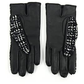 Yves Saint Laurent-Yves Saint Laurent Black Lambskin Gloves-Black