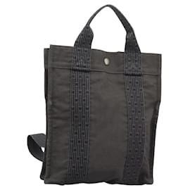 Hermès-HERMES Herbag A Dos PM Sac à dos en toile gris Auth BD163-Marron