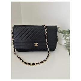 Chanel-Timeless classic medium with chevrons-Black