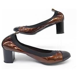Chanel-CHAUSSURES CHANEL BALLERINES SOUPLE A TALONS LOGO CC G25386 39.5 CUIR SHOES-Bronze