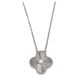 Van Cleef & Arpels-Van Cleef & Arpels Alhambra Necklace-Golden