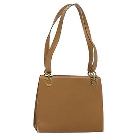 Bolsa de Ombro Gancini em Couro Bege Dourado Salvatore Ferragamo Auth EC442 Bege Dourado