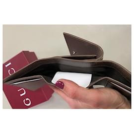Gucci-CARTEIRA TRI-FOLD GG INTERIOR MARROM GUCCI-Marrom,Bege