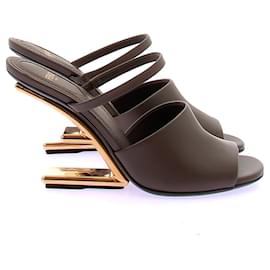 Fendi-FENDI Sandals T.EU 37 Leather-Brown