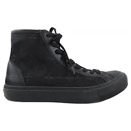 Louis Vuitton-Louis Vuitton Black Sneakers-Black