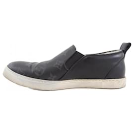 Louis Vuitton-Louis Vuitton Black Sneakers-Black